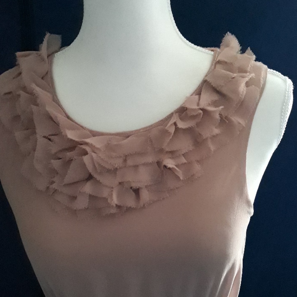 Forever 21 dress petite with neck ruffles - Picture 2 of 6